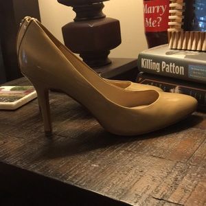 Coach patent nude pumps